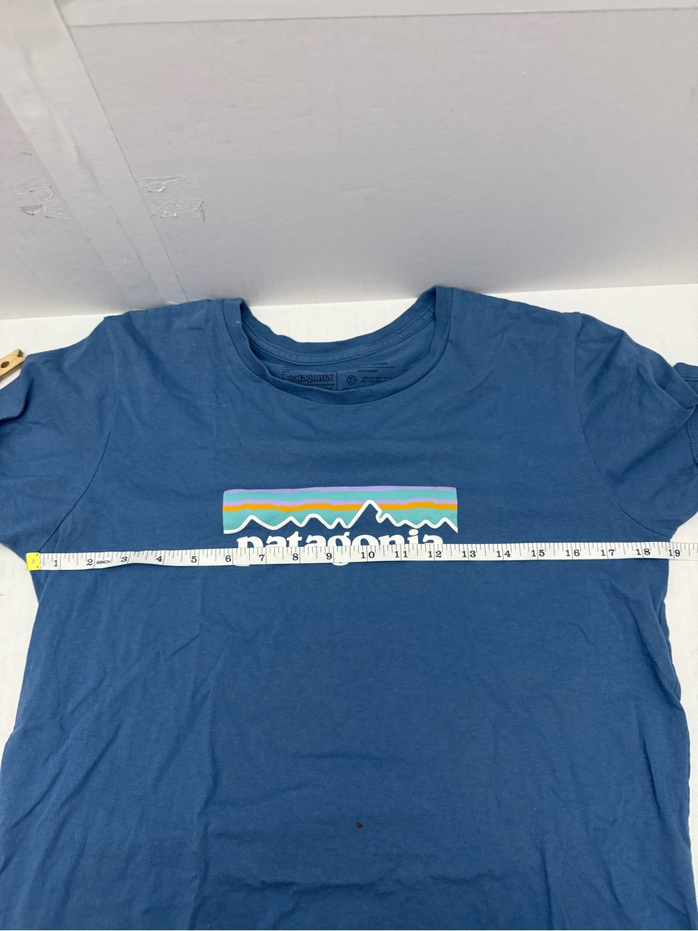 Patagonia Short Sleeve T Short Women’s Size Medium - Picture 6 of 7